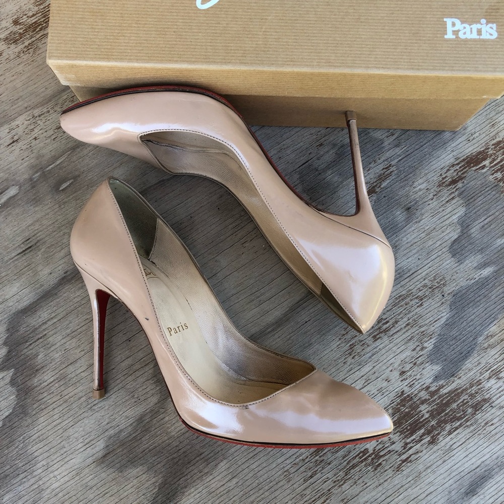 Christian Louboutin nude pumps